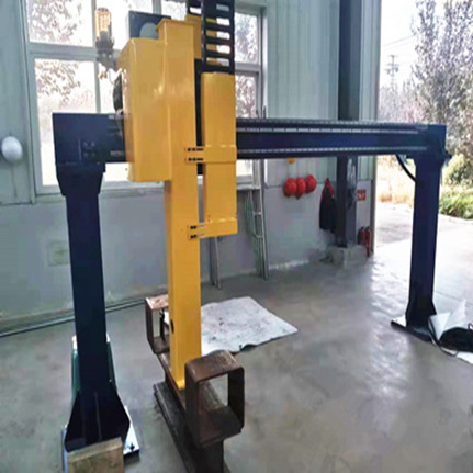 Crystal tray feeding two axis truss manipulator